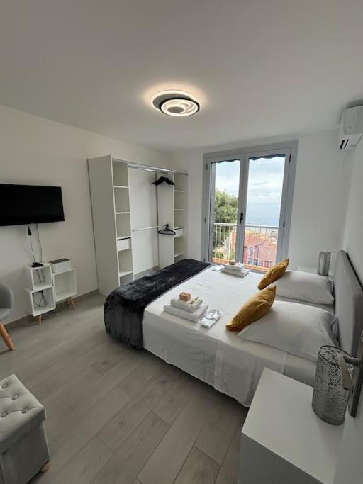 Appartement Tout Confort & Parking Beausoleil Buitenkant foto